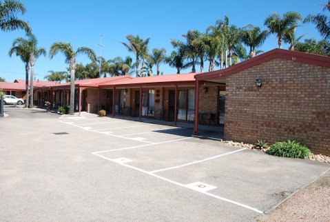 Cunningham Shore Motel - Accommodation Sunshine Coast 1