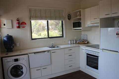 Grace Cottages - Accommodation Sunshine Coast 4