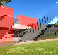 High Street Motel - Accommodation Sunshine Coast