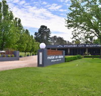 Motel On Alpine - Accommodation Sunshine Coast