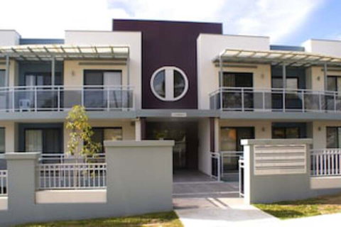 Astina Serviced Apartments - Central - Accommodation Sunshine Coast 0