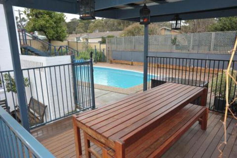 The Pommy Tree - Accommodation Sunshine Coast 5