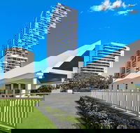 Palmerston Tower Holiday Apartments - Accommodation Sunshine Coast