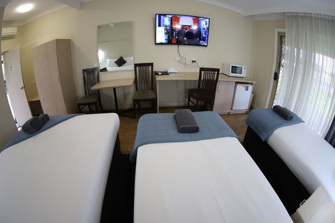 Sleepy Hill Motor Inn - Accommodation Sunshine Coast 6