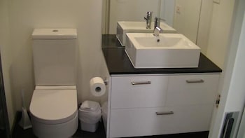 Western Melbourne VIC Accommodation Sunshine Coast