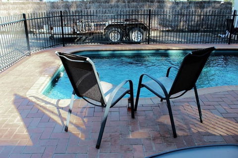 Golden River Motor Inn - Accommodation Sunshine Coast 2