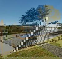 DBJ Holiday Units - Accommodation Sunshine Coast