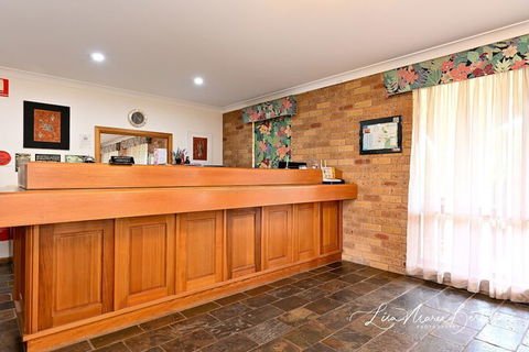 Narrandera Club Motor Inn - Accommodation Sunshine Coast 2