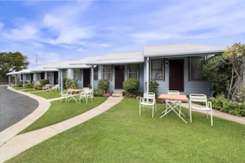 Canberra Ave Villas - Accommodation Sunshine Coast 0