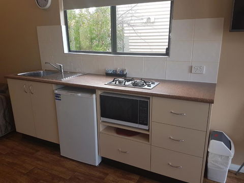BIG 4 Hay - Accommodation Sunshine Coast 4