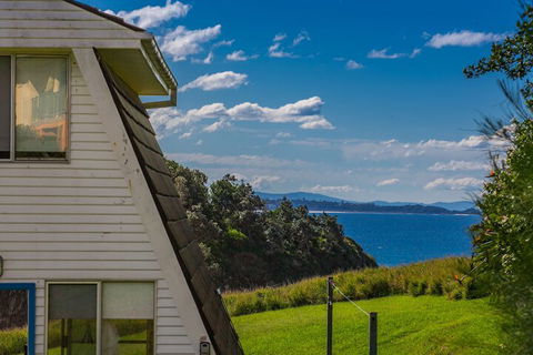 A PERFECT STAY - A Frame - Accommodation Sunshine Coast 6
