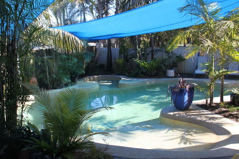 Salamander Beach Accommodation Adults Only - Accommodation Sunshine Coast 3