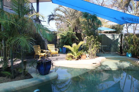 Salamander Beach Accommodation Adults Only - Accommodation Sunshine Coast 4