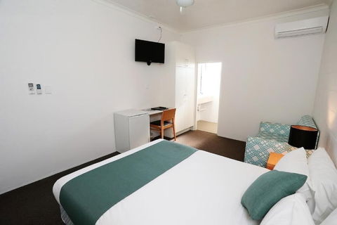Q Express - Accommodation Sunshine Coast 6