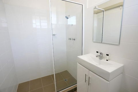 Q Express - Accommodation Sunshine Coast 5