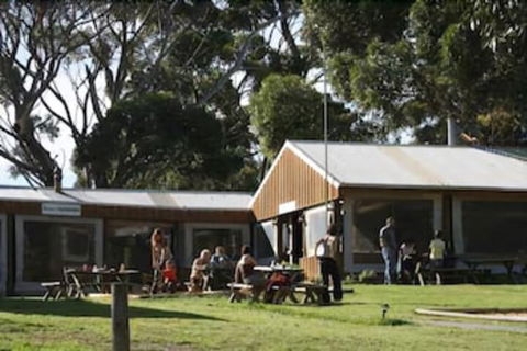 Seal Bay Cottages - Accommodation Sunshine Coast 6