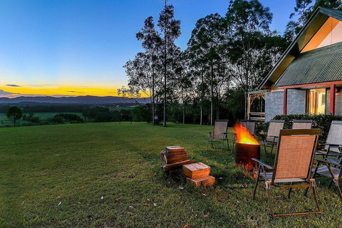 Vineyard Hill - Accommodation Sunshine Coast 2