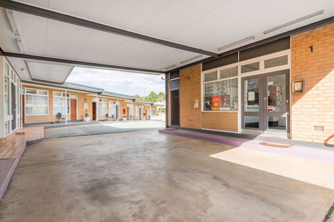 Queanbeyan Motel - Accommodation Sunshine Coast 2