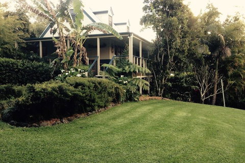 Jacaranda Cottages - Accommodation Sunshine Coast 2