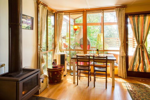 Arcadia Cottages - Accommodation Sunshine Coast 3