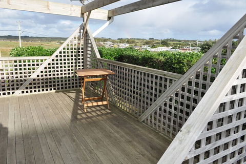 Island Breeze Motel - Accommodation Sunshine Coast 1