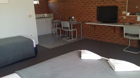 Bridge Motor Inn - Accommodation Sunshine Coast 4