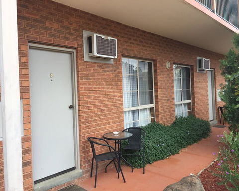 Bridge Motor Inn - Accommodation Sunshine Coast 2