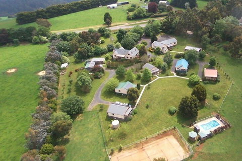 Neerim Country Cottages - Accommodation Sunshine Coast 1
