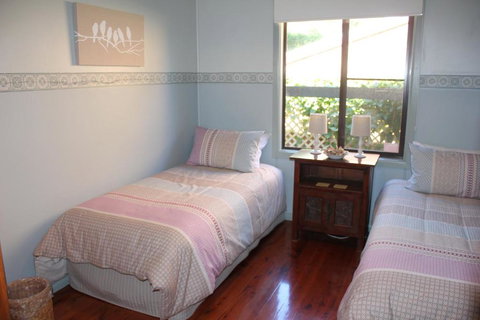 Avoca Beach Cape Cottage - Accommodation Sunshine Coast 7