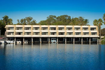 Capri Waters Country Club - Accommodation Sunshine Coast 2