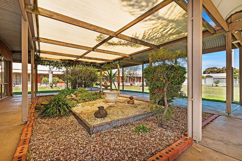 All Rivers Motor Inn - Accommodation Sunshine Coast 0