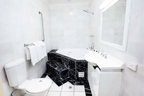 Motto Farm Motel - Accommodation Sunshine Coast 4