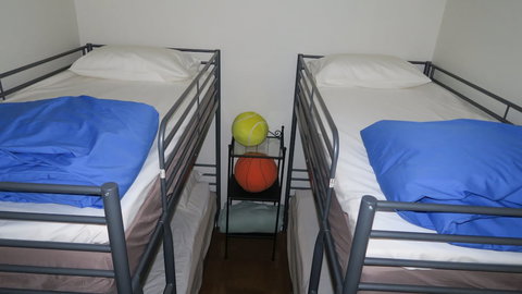 The Black Sparrow - Accommodation Sunshine Coast 0