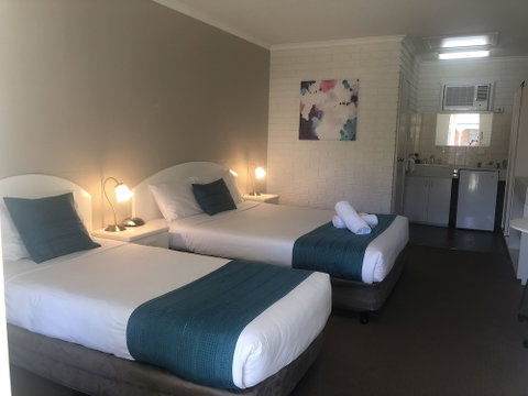 Capricorn Motor Inn - Accommodation Sunshine Coast 6