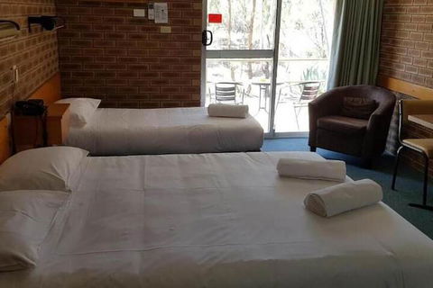Corowa Golf Club Motel - Accommodation Sunshine Coast 3