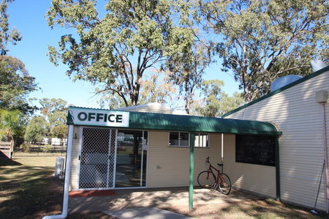 AAOK Jandowae Accommodation Park - Accommodation Sunshine Coast 2