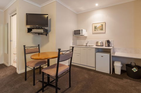 Yarra Gables - Accommodation Sunshine Coast 4