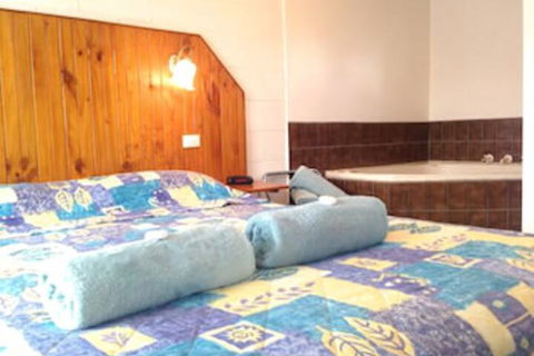 Pelicans Motel San Remo - Accommodation Sunshine Coast 1