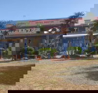 Hotel Boston - Accommodation Sunshine Coast