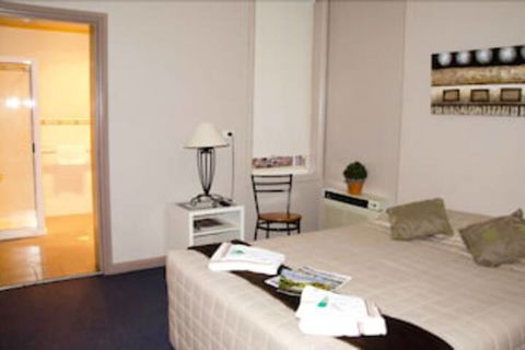 Imperial Hotel Cowra - Accommodation Sunshine Coast 1