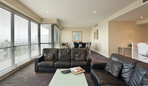 The Waterfront Apartments, Geelong - Accommodation Sunshine Coast 6