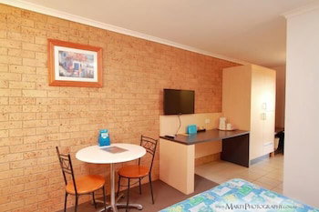 Morayfield Tavern & Motel - Accommodation Sunshine Coast 3