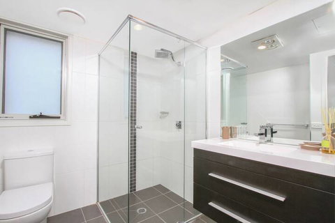 Accommodate Canberra - Braddon 33 - Accommodation Sunshine Coast 3