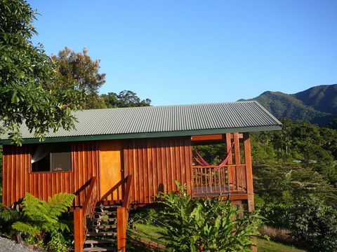 Coral Sea Views - Accommodation Sunshine Coast 2