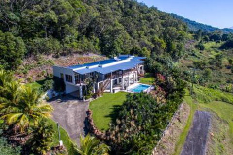 Jade Ridge - Accommodation Sunshine Coast 3