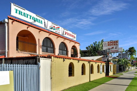 Adobe Motel - Accommodation Sunshine Coast 3