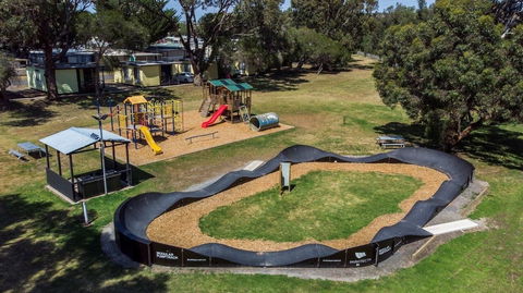 Victor Harbor Holiday & Cabin Park - Accommodation Sunshine Coast 0