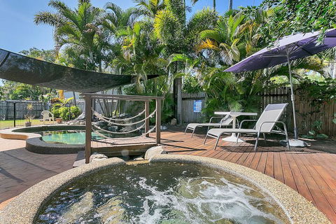 Beachcomber - Accommodation Sunshine Coast 1
