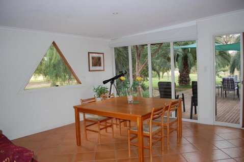 Goolwa Spa & River Retreat House - Accommodation Sunshine Coast 4
