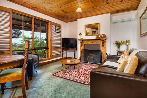 Wagners Cottages - Accommodation Sunshine Coast 5